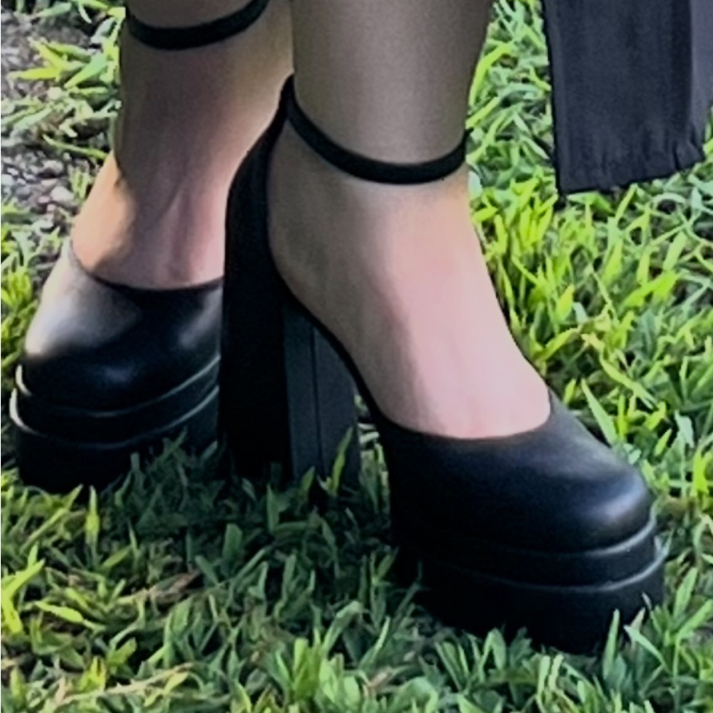 Black Platform Women's Shoes - Picture 10 of 16